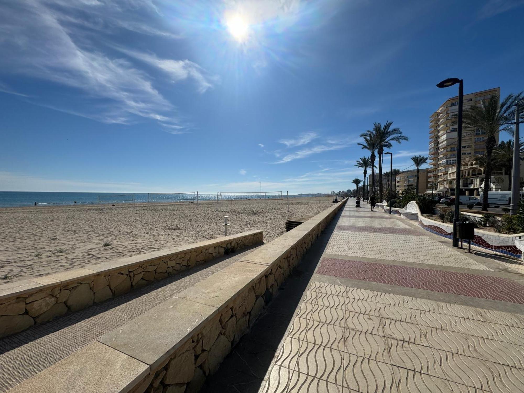 Apartamento Muchavista Primera Linea De Playa By El Conserje El Campello Exterior foto