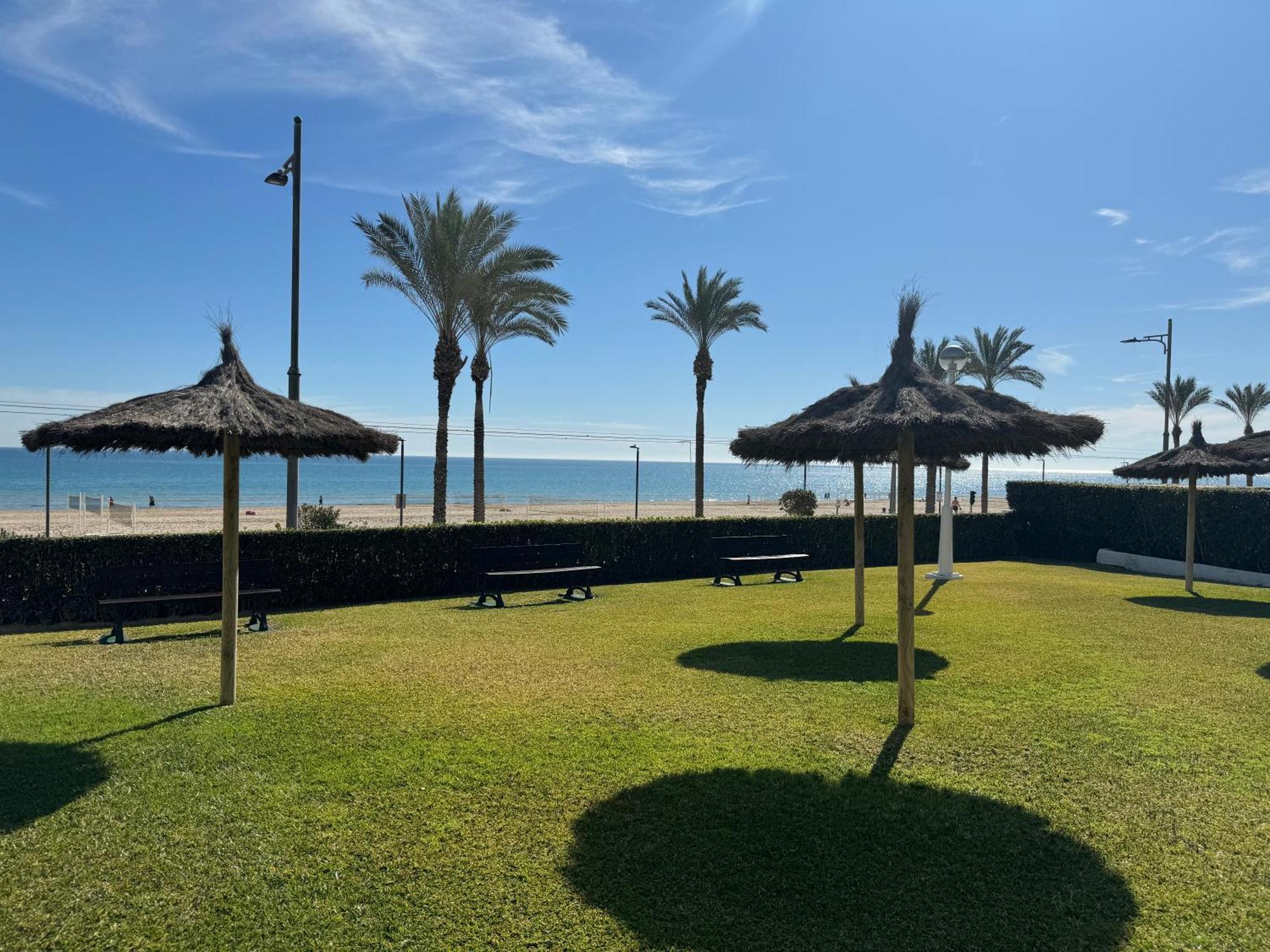 Apartamento Muchavista Primera Linea De Playa By El Conserje El Campello Exterior foto